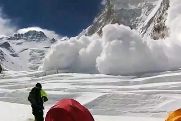 世界第八高峰马纳斯鲁峰多处雪崩，雪崩到底有多危险？可以如何规避？