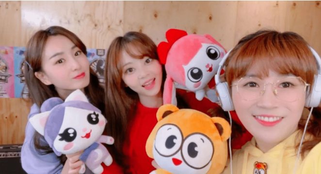 小伶玩具真名叫什么？