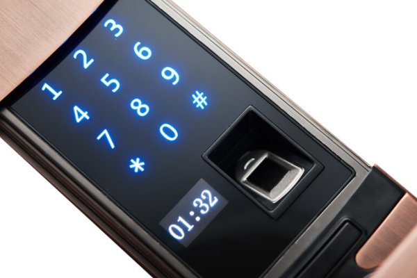 hbs智能门锁怎么用,需要指纹吗?