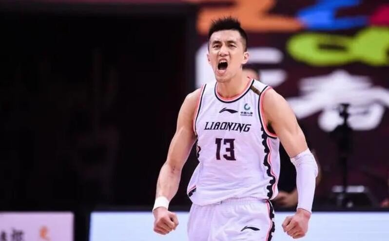 郭艾伦没上场是什么原因？