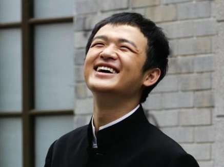 包文婧回应“怕孙怡爱上包贝尔”，柳岩的“伴娘门”事件被重提，咋回事？