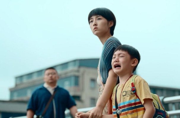 李银河评电影《我的姐姐》背后的逻辑，个人价值必须高于家庭价值吗？