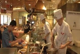 上海西贝莜面村屏幕上现不雅视频，此事是涉嫌餐厅所为吗？