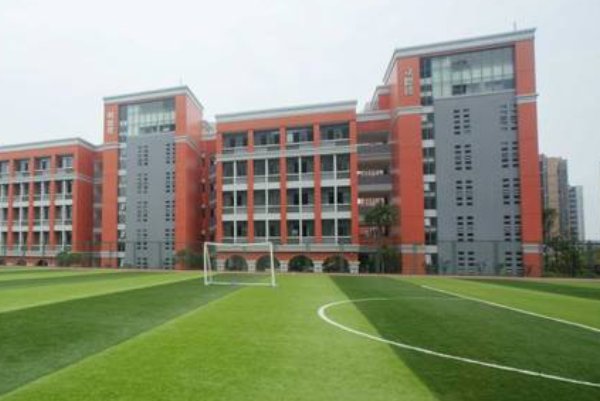 成都49中属于几类学校