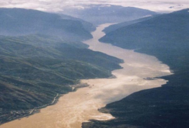 一衣带水指的是什么生肖