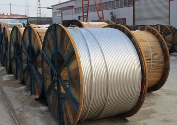 钢芯铝绞线的重量？