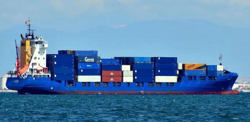 海运市场现“冰与火”行情，集装箱运价5万到1万，这中间到发生了什么？