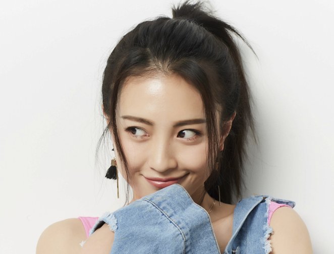 包文婧回应“怕孙怡爱上包贝尔”，柳岩的“伴娘门”事件被重提，咋回事？