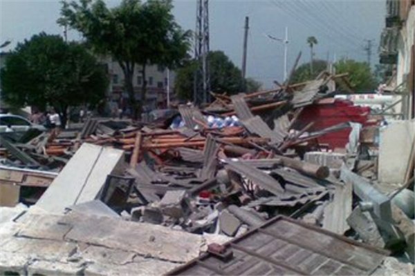 漾濞发生地震，一家10口刚逃出房子就塌了，此次地震到底有多强烈？