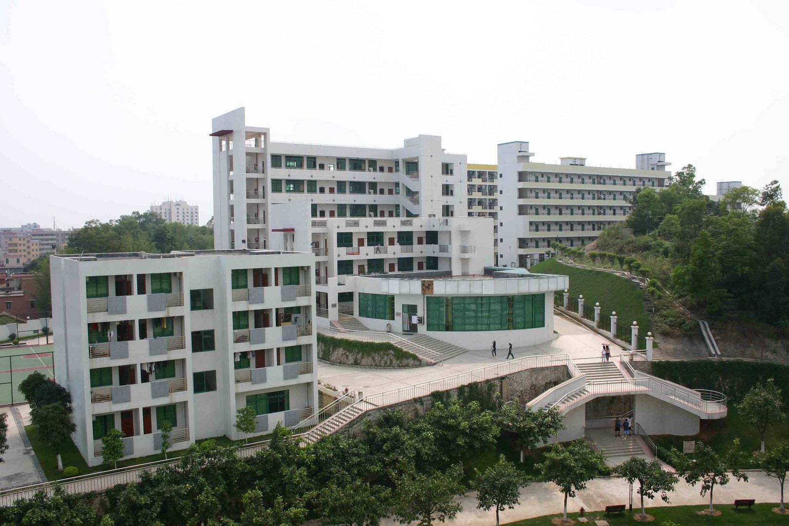 广州大学市政技术学院的地址