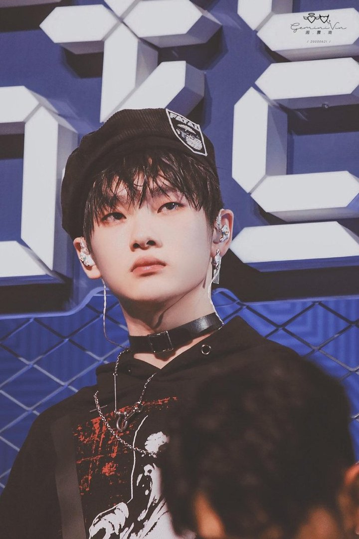 韩星张根硕母亲被判刑，原因偷税、漏税，有哪些明星被父母所影响？