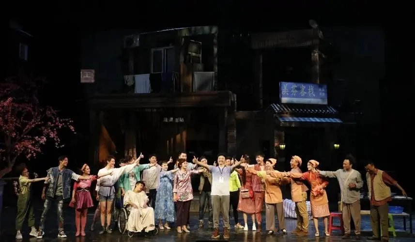 普通人想要考国家话剧院有多难？为何明星却很轻松？