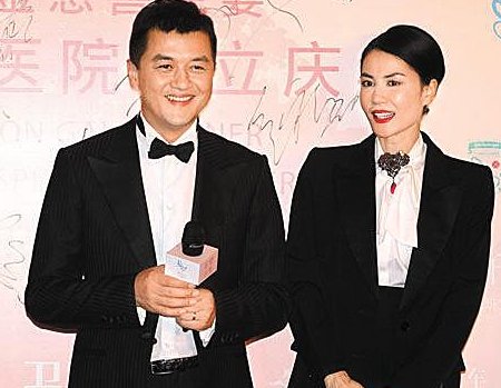 李亚鹏和王菲怎么在一起的