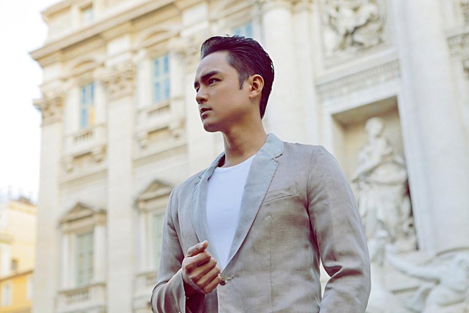 明道画烟熏妆被吐槽像中毒,昔日的偶像为何越来越油腻了呢?