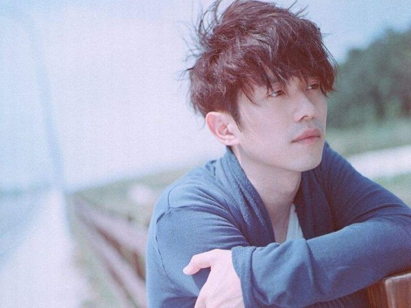 但是天总会黑人总要离别是什么歌，当你孤单你会想起谁歌曲介绍