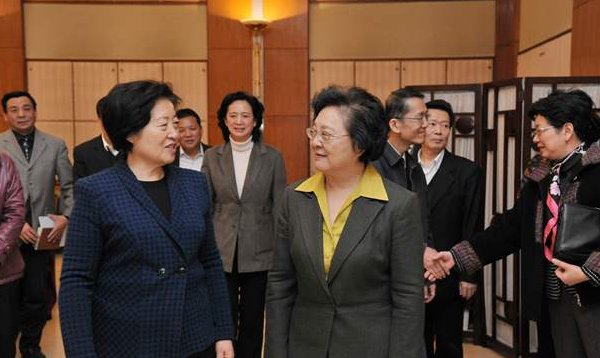 小学生摘抄新闻都有哪些内容