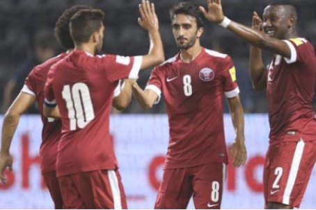 厄瓜多尔和卡塔尔足球哪个强