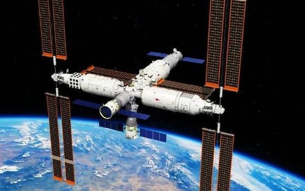 中国空间站离地球有多少公里