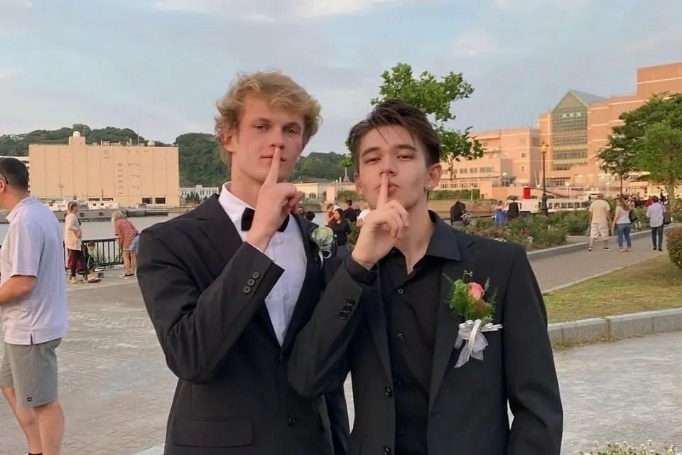 庆怜晒15岁高中视频，和15岁时相比，他如今的变化有多大？