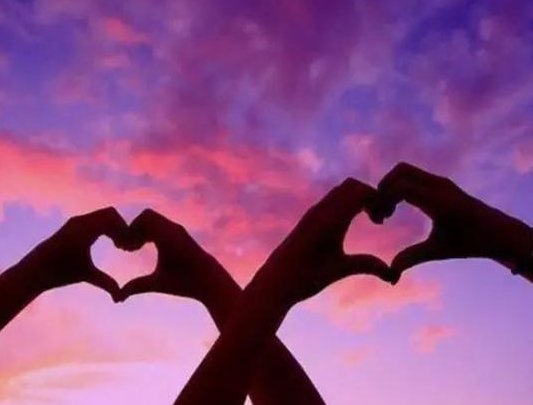 暖心！女生收到男友寄来包装好的葡萄，你收过最暖心的礼物是什么？