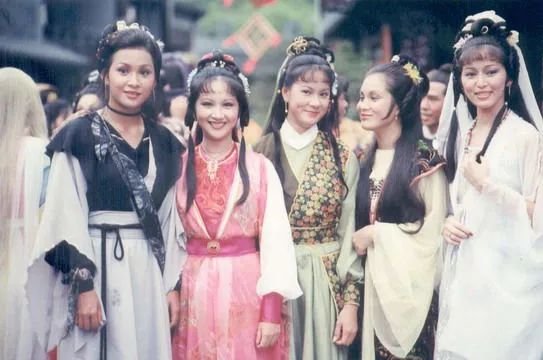 港剧天蚕变之再天比高讲的什么？评价如何？