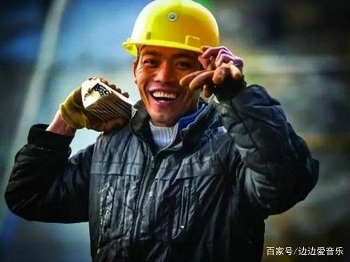 打工人返乡过年，有哪些令人破防的瞬间？