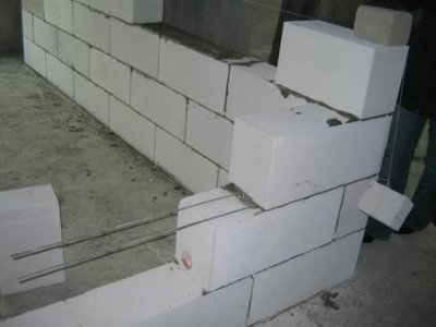 加气块一立方砌多少砖？