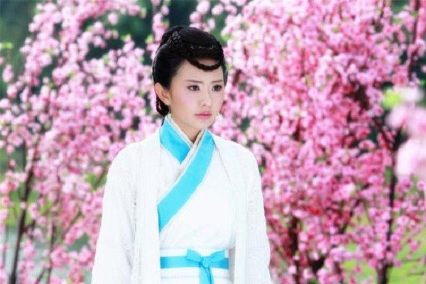 在古装战争剧《隋唐英雄5》中，樊梨花是多少集出现奇迹成功复活的？