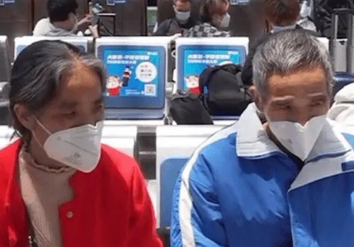 江西一对夫妻来沪看病后流浪街头哽咽受访，他们到底遭遇了什么？