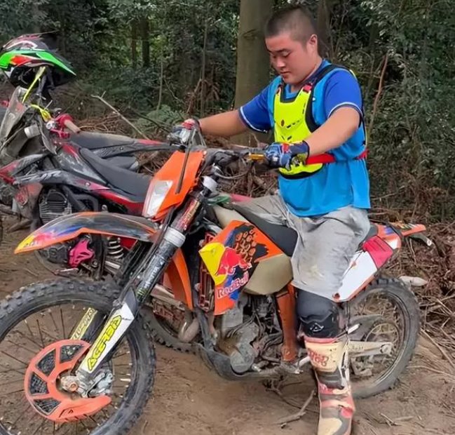 重庆“龙麻子”的新车安排上了，针对此事你有什么看法呢？