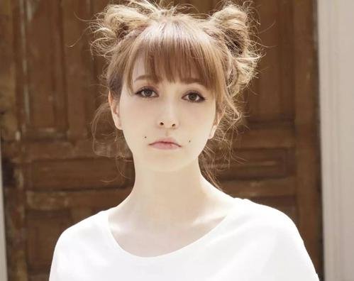 日本名模藤井莉娜爆自己怀孕但不结婚，是何缘故？
