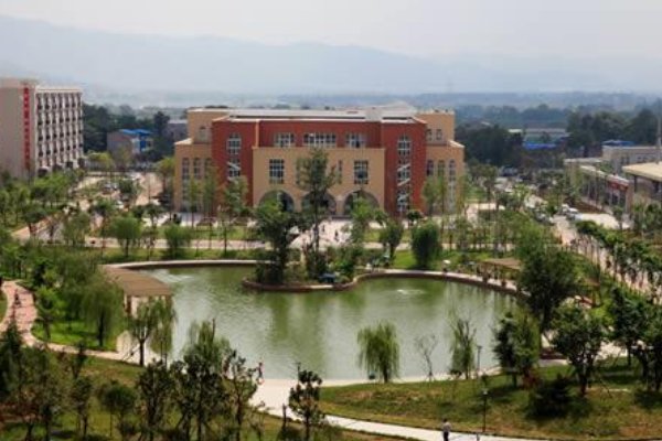 成都市有哪些三本大学？