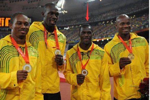 博尔特金牌被剥夺是怎么回事？