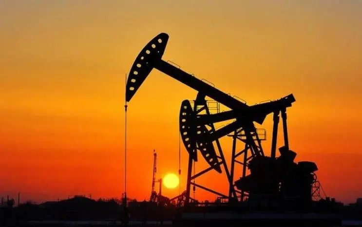 一天近40万美元,LNG船运费创下新高,为何价值如何之高?