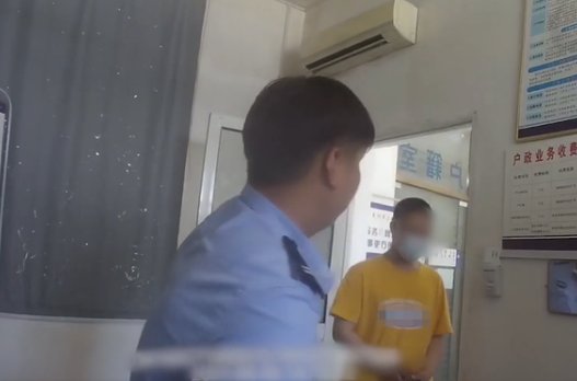 考生张连续2天丢失身份证是什么原因？