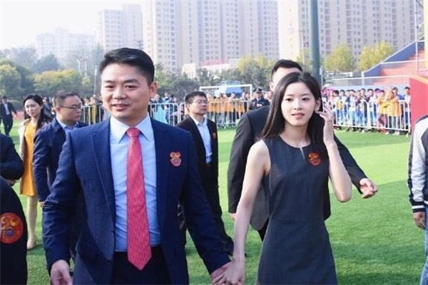 刘强东现在怎么样人在哪?