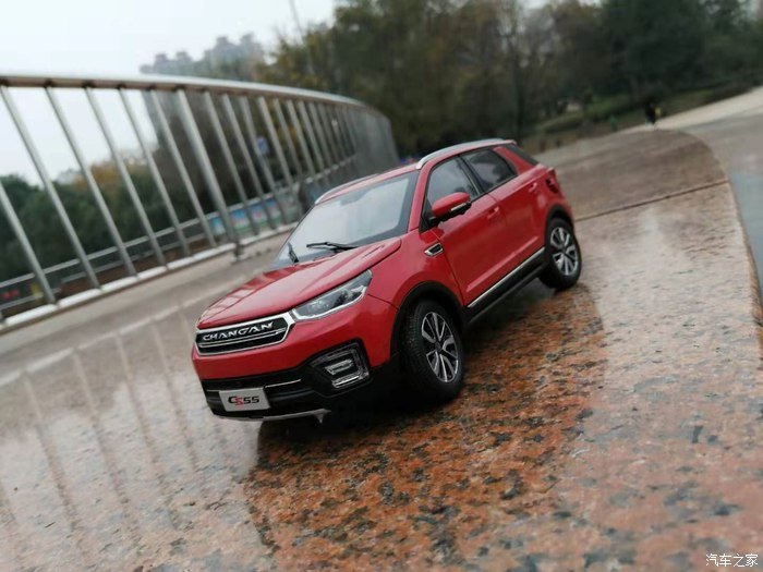 国产最美SUV，赏长安CS55炫动红的时尚