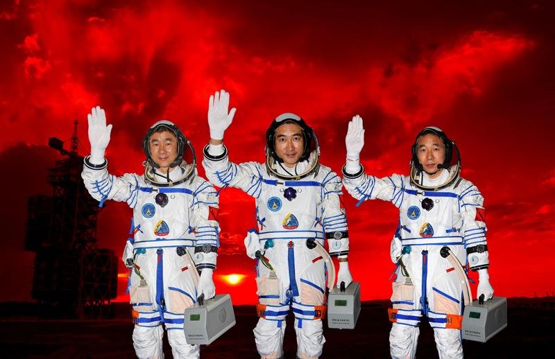 航天员刘伯明年龄