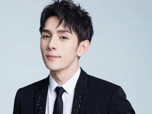 继美容仪、蛋糕之后,李佳琦直播间又翻车了,网友对此有何表示?