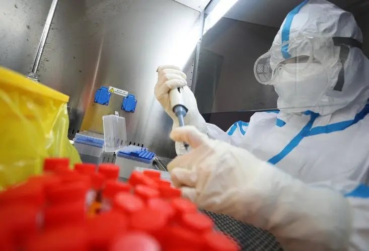 专家称新冠轻症基本不需治疗,不治疗的情况下会加重吗?