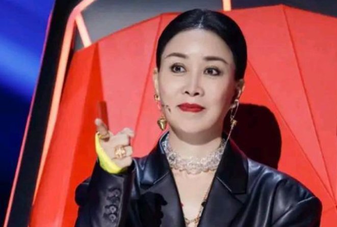 2021年《好声音》那英为什么退出?