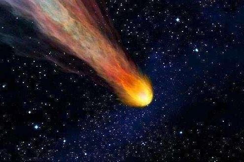 令人惊叹！巨大流星深夜划过英国上空，这样的现场是否很常见？