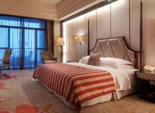 房租补涨!年轻人开始租酒店,房东提价,房租就能真的涨起来吗?