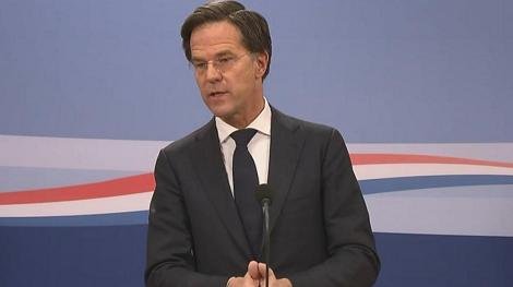 荷兰首相骑自行车向国王辞职，这是怎么一回事？