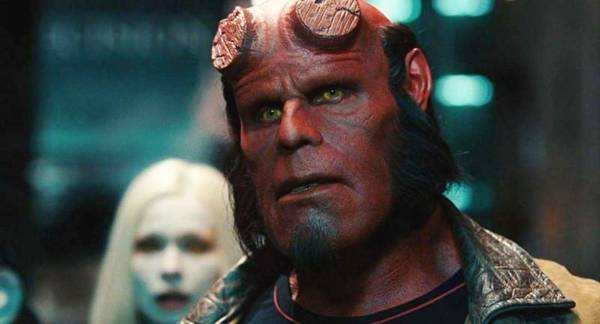 介绍下地狱男爵的背景和剧情