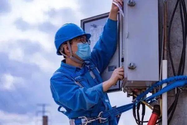 一场声势浩大的限电停产潮席卷了10余省份，这其中的原因是什么？