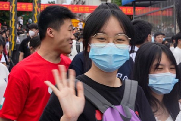 高考分数线两极分化