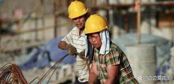 打工人返乡过年，有哪些令人破防的瞬间？