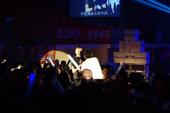 耿斯汉的早年经历