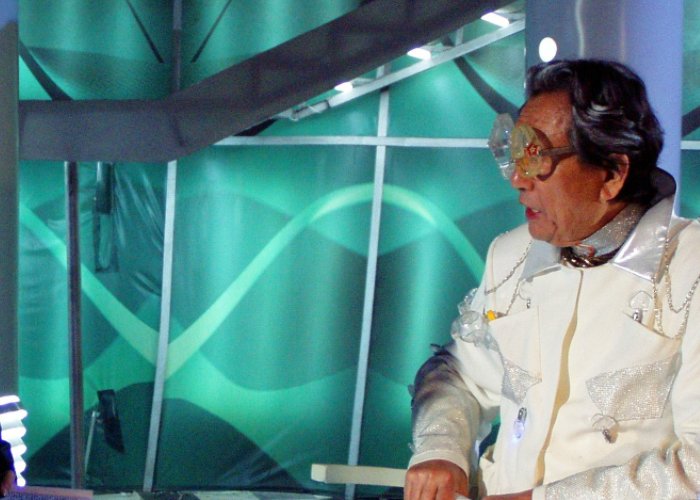 《快乐星球》是很多90后的童年，现如今的“老顽童”爷爷怎么样了？